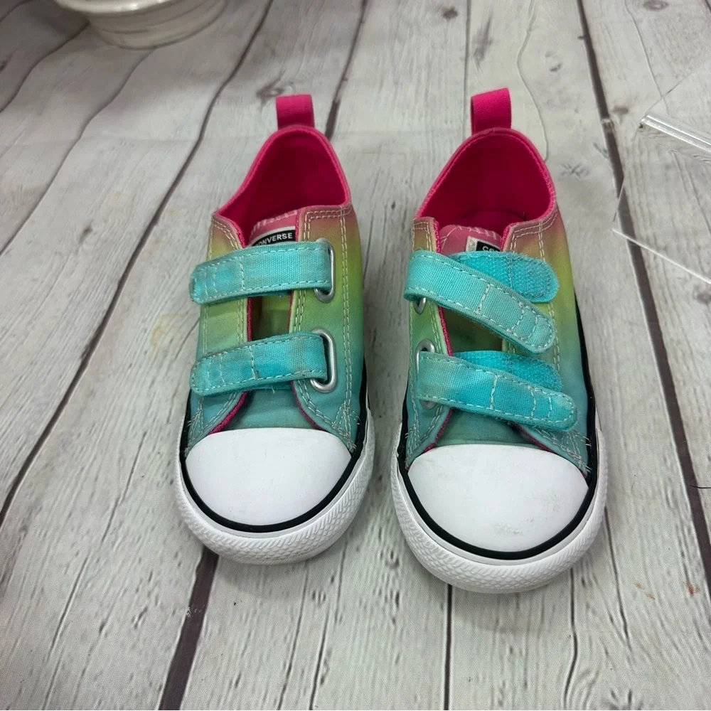 Converse check taylor allstar 2V hyper bright low top sneaker toddler 9